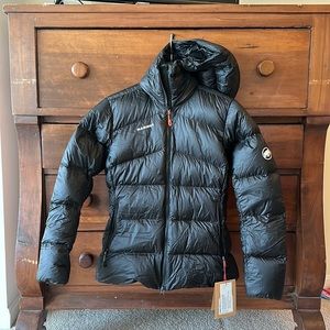 MAMMUT Swiss 1862 Meron IN Hooded Jacket Women black